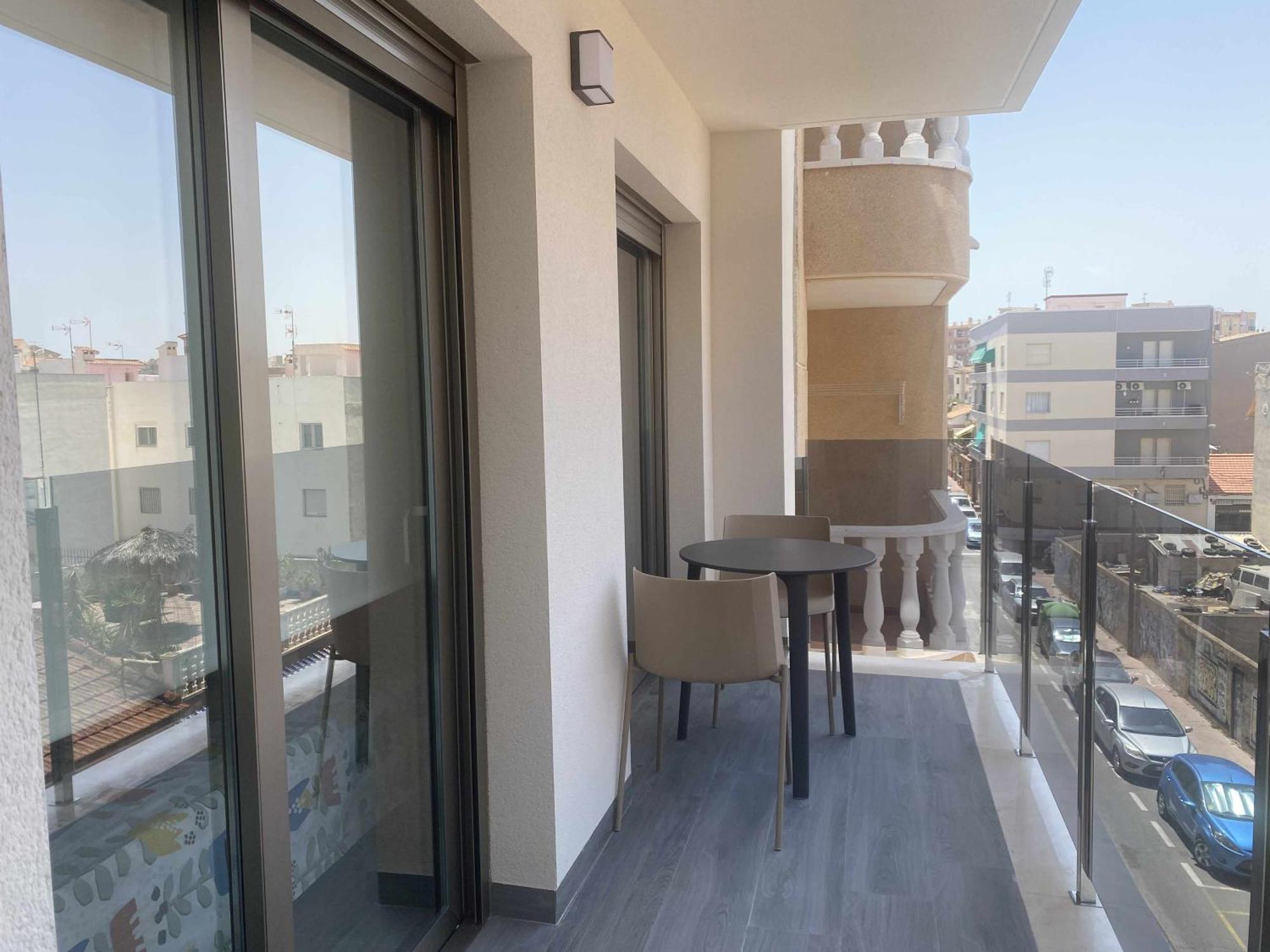 Moderno Apartamento A 200M De La Playa Torrevieja Dış mekan fotoğraf