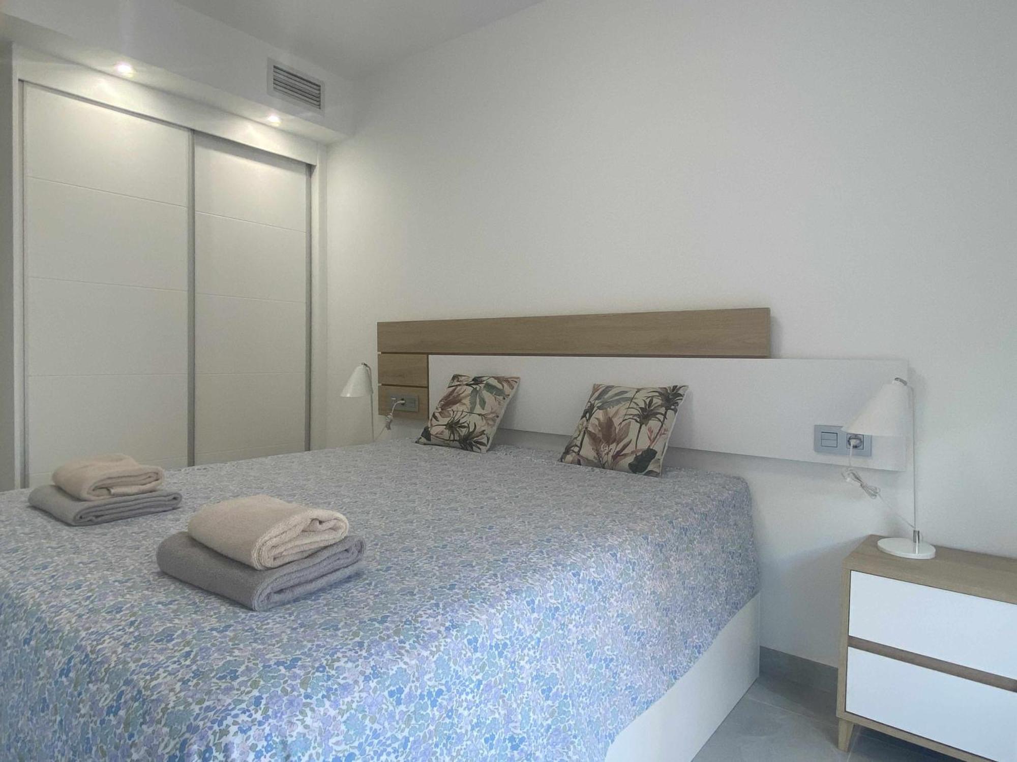 Moderno Apartamento A 200M De La Playa Torrevieja Dış mekan fotoğraf